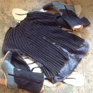 Chunky knit cotton sweater with lace